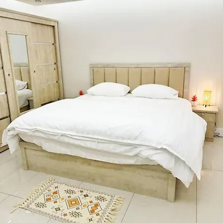 شقة بغرفتين نوم وبلكونة خاصة ١٥ Riyadh Exterior photo